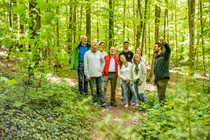 Praxisseminar „Mit Menschen sicher im Wald“ schult Gruppenleitungen